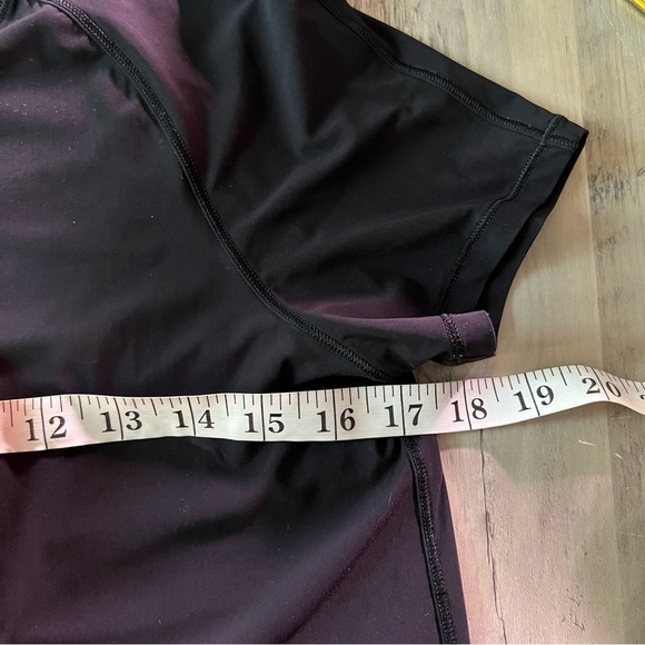 Lululemon Women’s Quick Pace Short Sleeve Black Size 4 Slit Back Running Gym - Picture 11 of 13